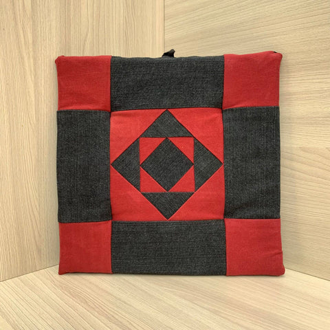 Old Believer Prayer Rugs (Podruchnik)
